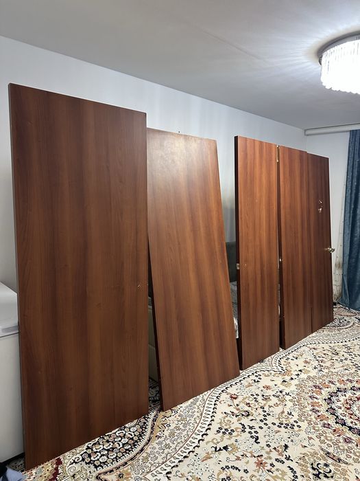 Продам меж комнатные двери 5 шт все за 8000 тг