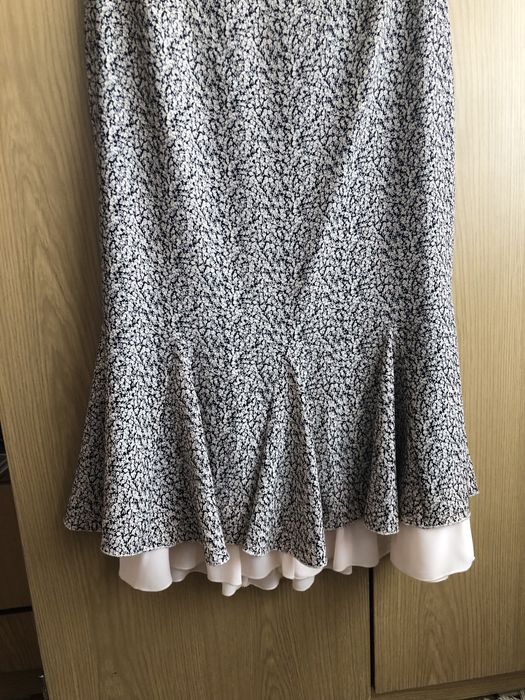 Compleu fusta si sacou