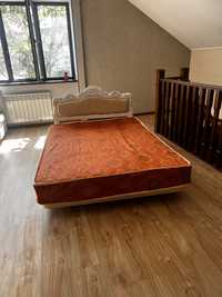 Две кровати с матрасами