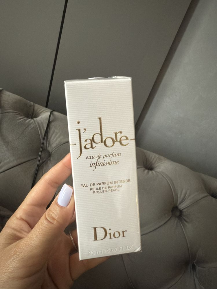 Парфюмна вода J’adore Dior Roller Pearl