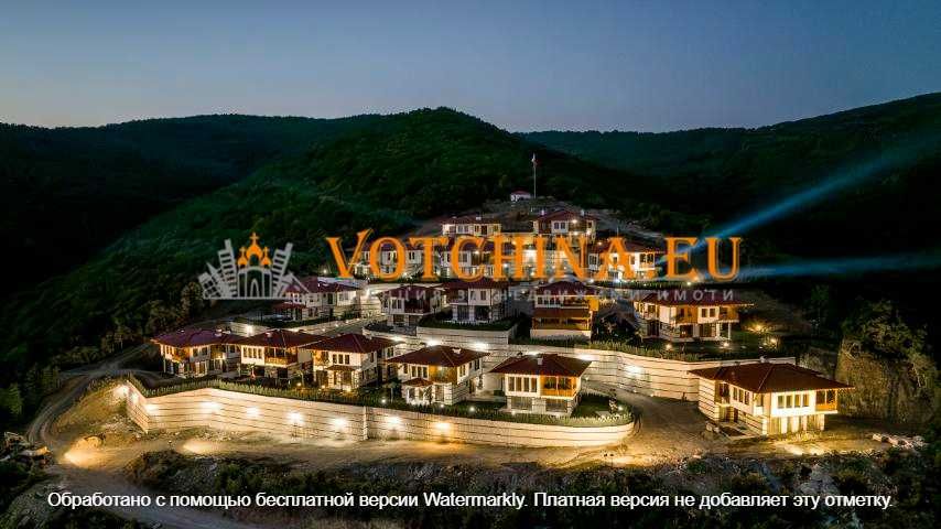 Продава се Къща в Свети Влас - 200 кв.м за 1794 €/кв.м - Снимка #1
