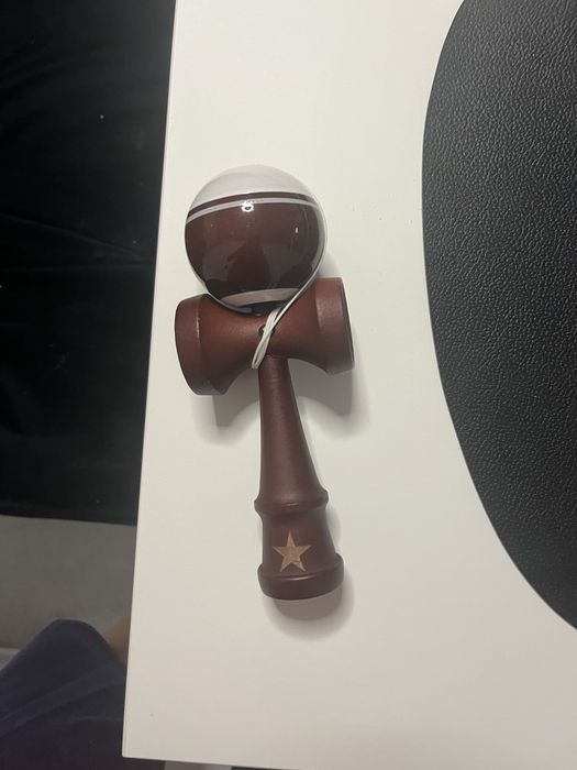 Kendama x stiky