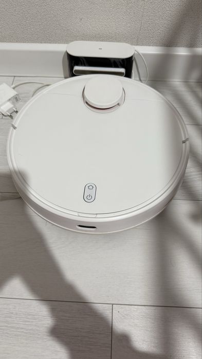 Продам Робот-пылесос Xiaomi MI ROBOT VACUUM S10 BHR6390RU/B106GL белый