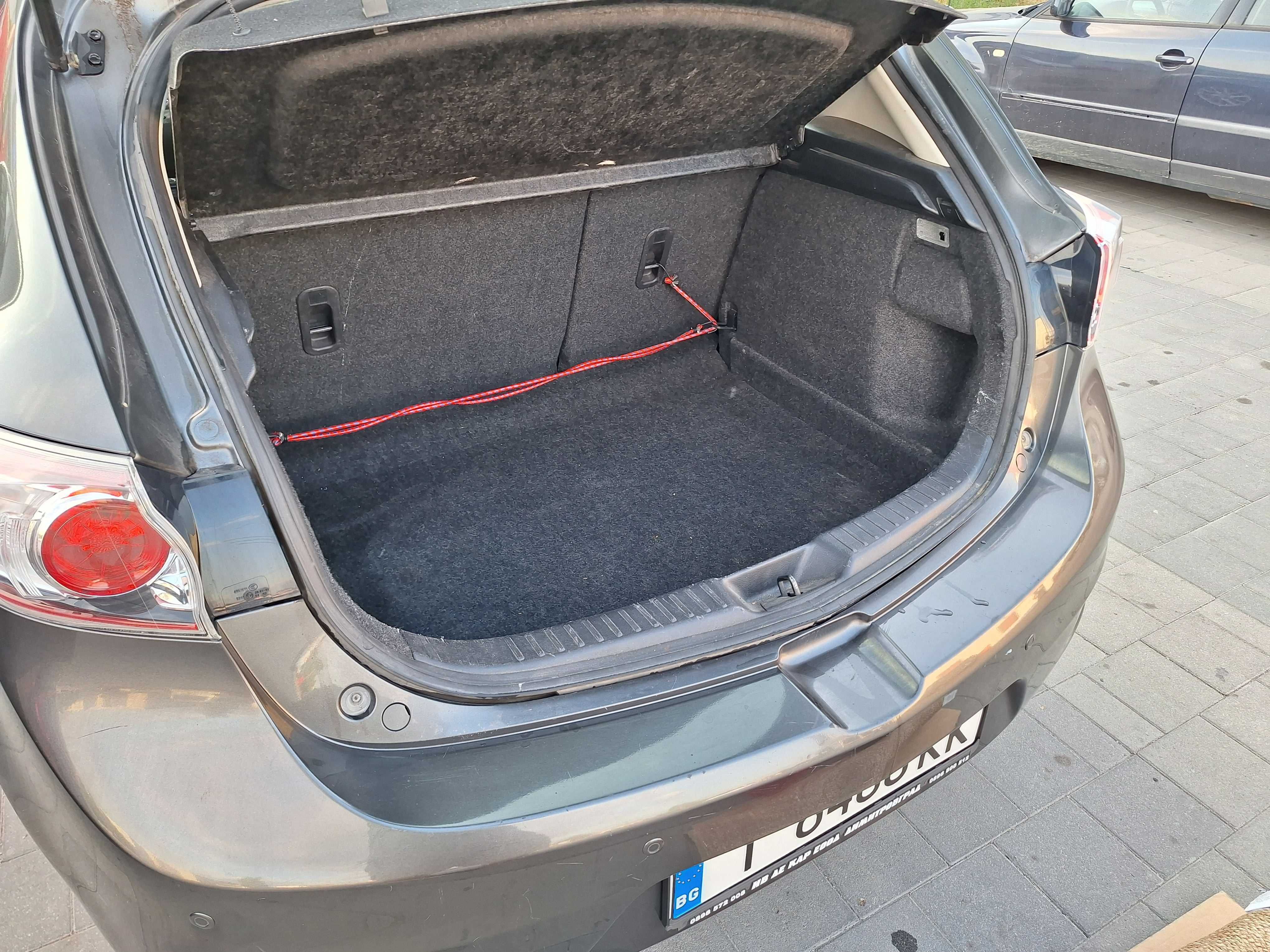 Mazda 3 1.6 добро състояние