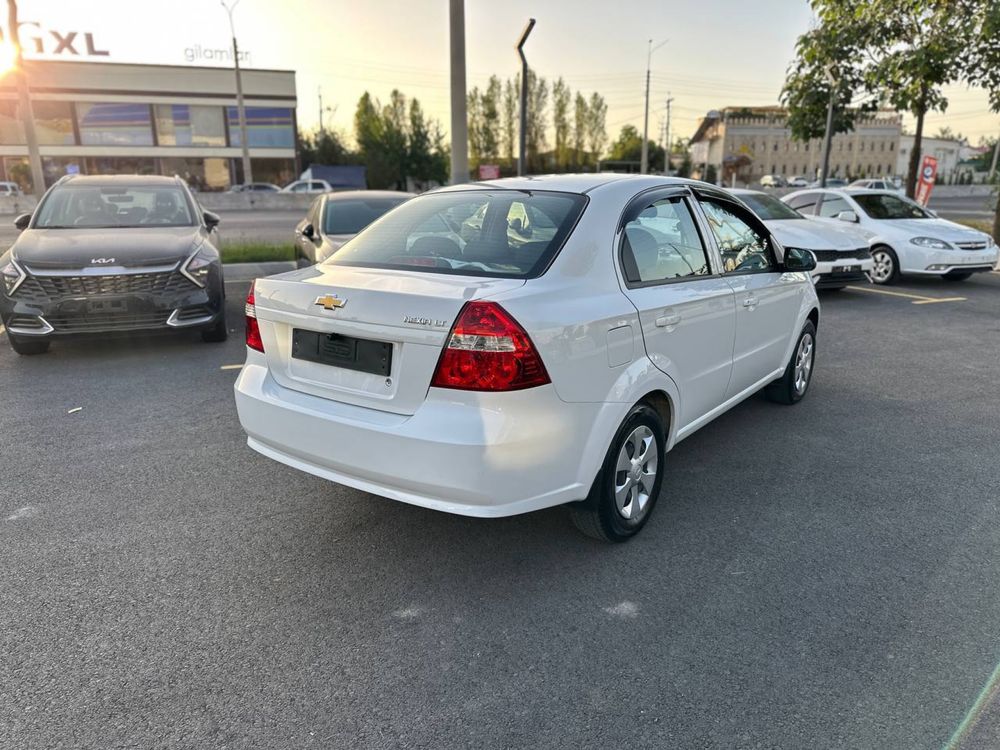 Chevrolet Nexia 3 MT