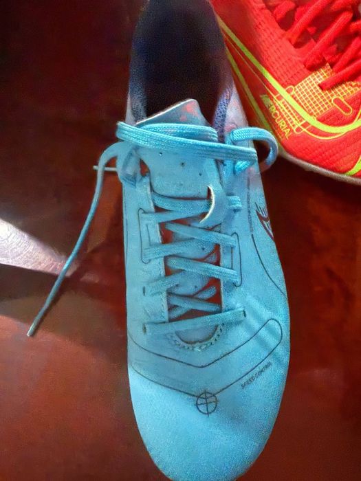 Продаются бутсы Nike Mercurial оригинал б/у как новые