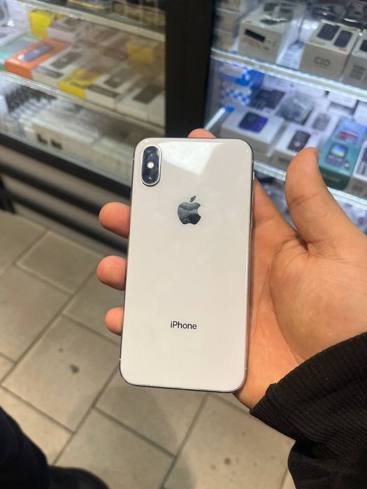 IPhone X yaxw holatda