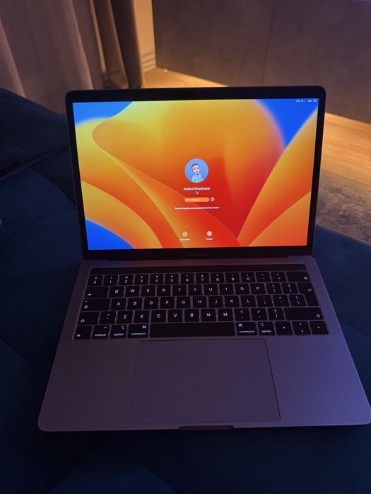 Apple Macbook Pro 13,3 inch i5, 8GB DDR3 250Gb