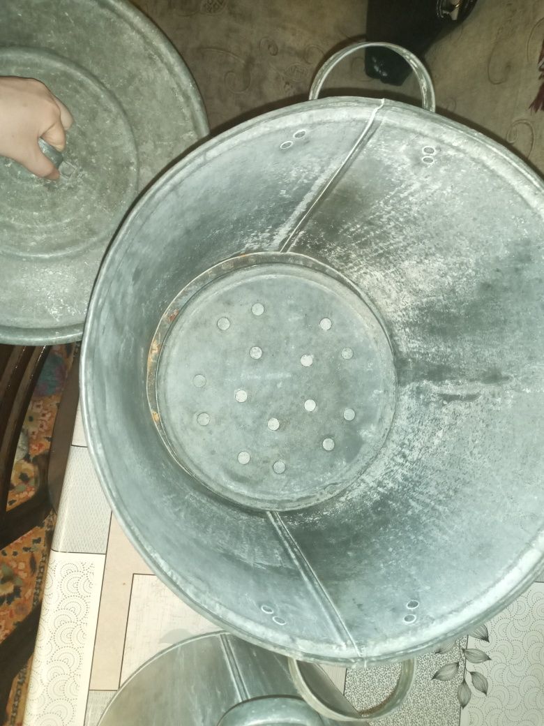 Продаю баки для кипячения. Цена за оба