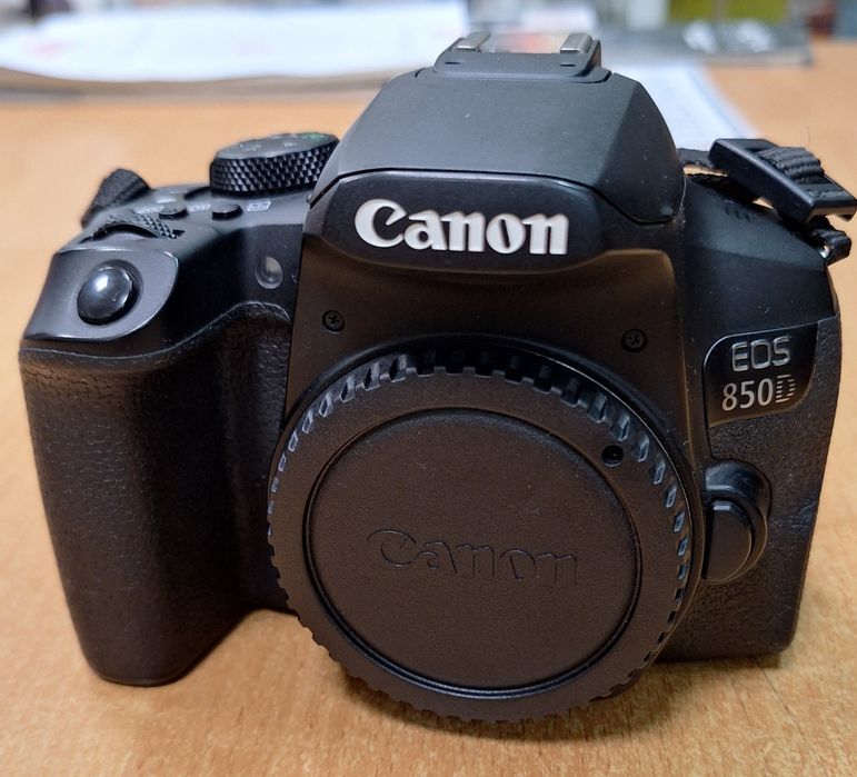 Canon 850D body 24.1пикс,Wi-Fi,видео 4К,Япония,как новый,45точ фокуса.