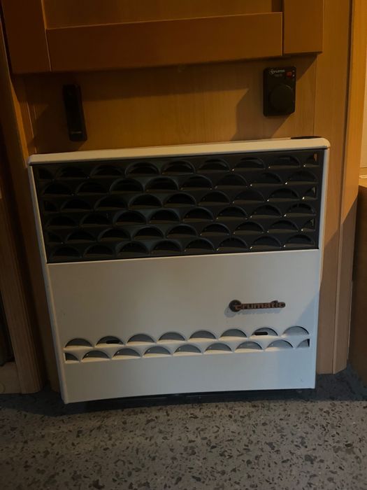 Vând / schimb rulotă kip hy line