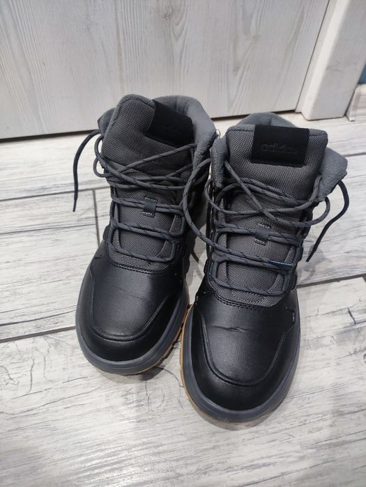 Зимни обувки Адидас 42 и 2/3 (Adidas)