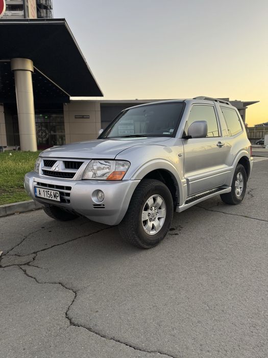 Mitsubishi Pajero 3.2 Di-D • 2005 г. • Къса база • Автоматик • 4x4