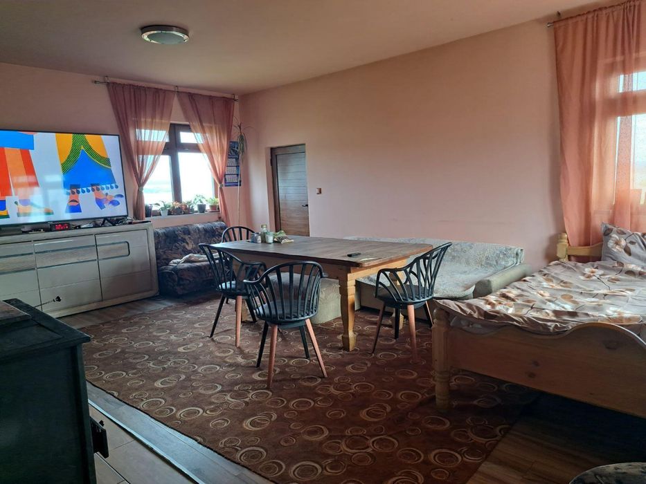 Двуетажна Къща в ж.к Меден Рудник