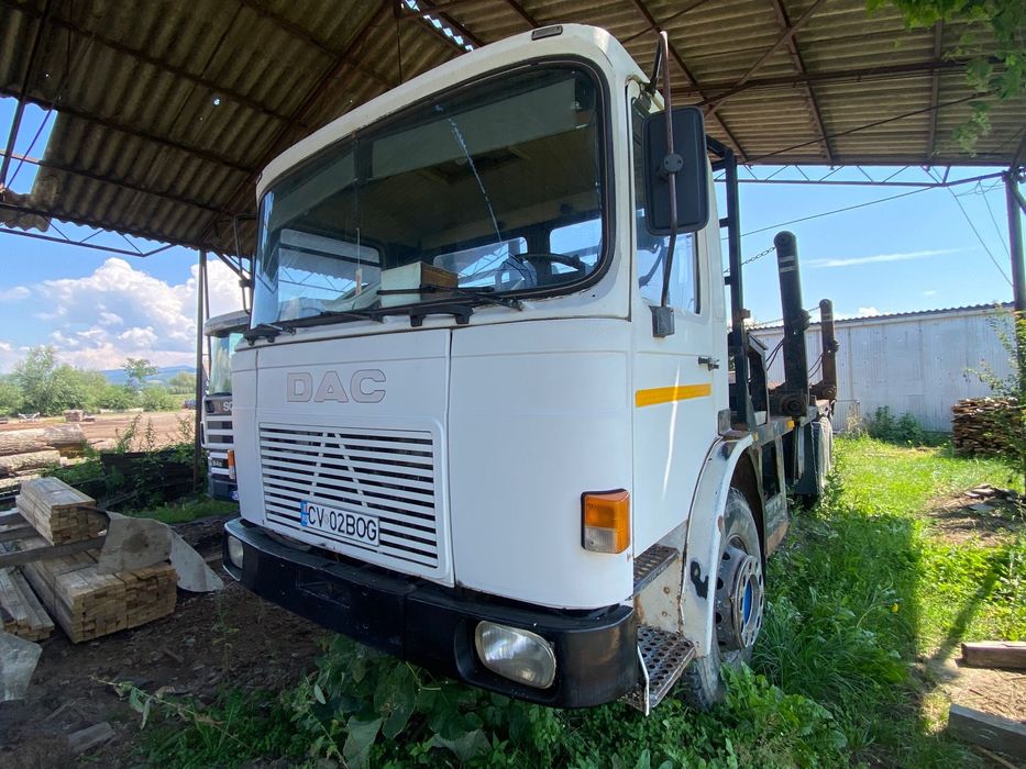 Roman AB Autoplatforma forestieră cu troliu De vânzare autoplatforma forestieră Roman