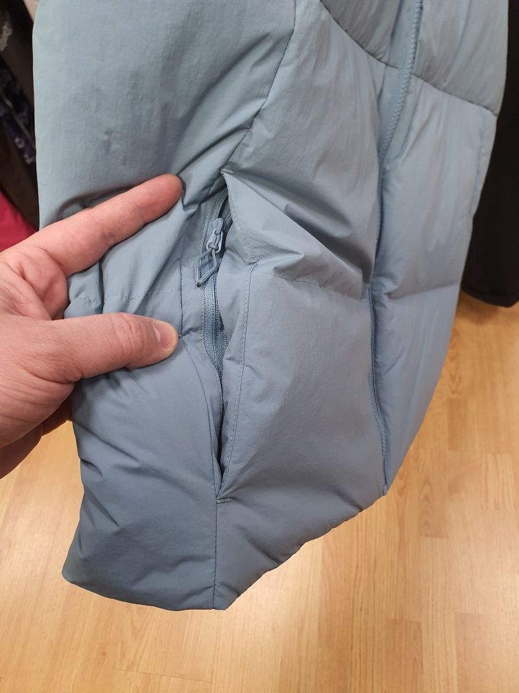 BMW vesta barbateasca din puf , marimi S,M,L,XL,XXL
