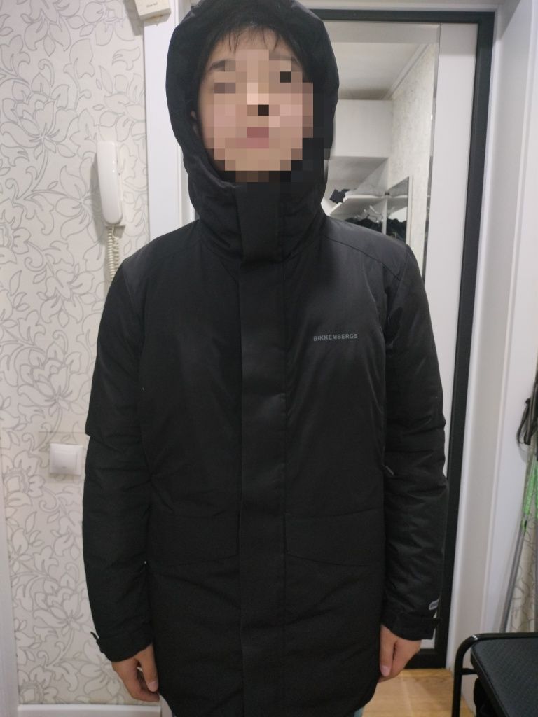 Продам куртку зимнюю подростковую размер 46