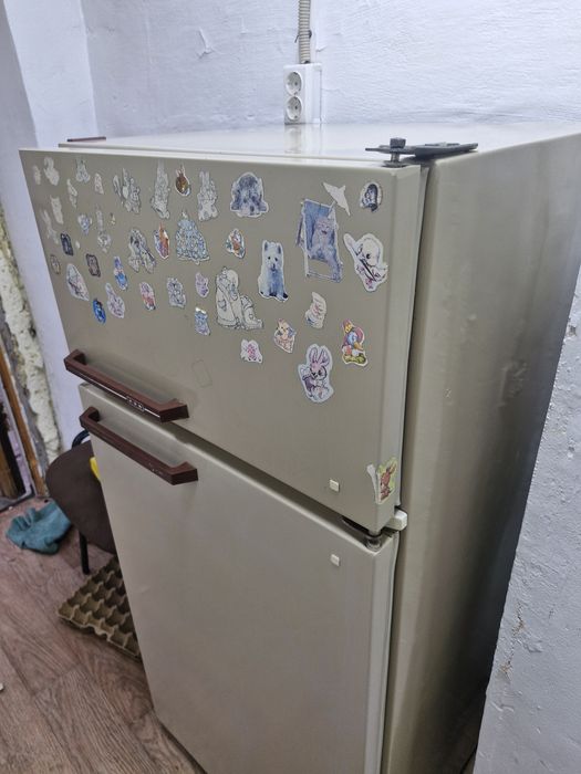 Холодильник  в идеальном рабочем состоянии