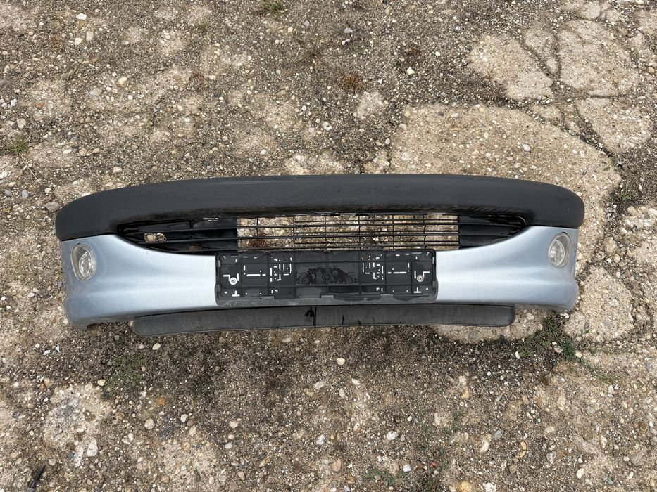 Предна броня Peugeot 206 с халогени