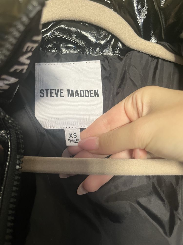Яке Steve Madden