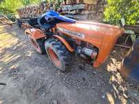 Vand tractoras articulat