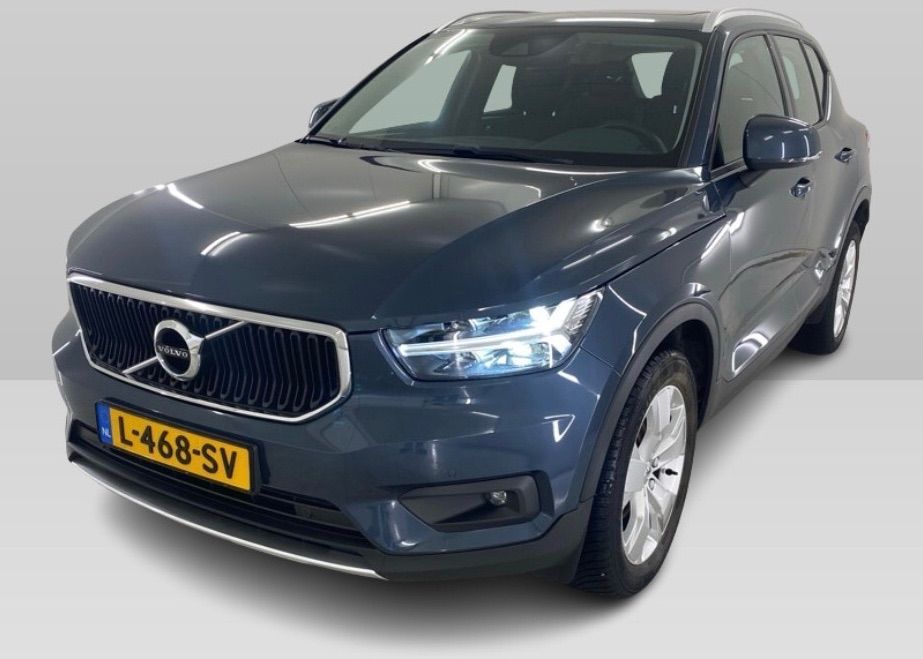 Volvo XC 40 T2 Bussines Pro distronic adaptiv trapa volan încălzit