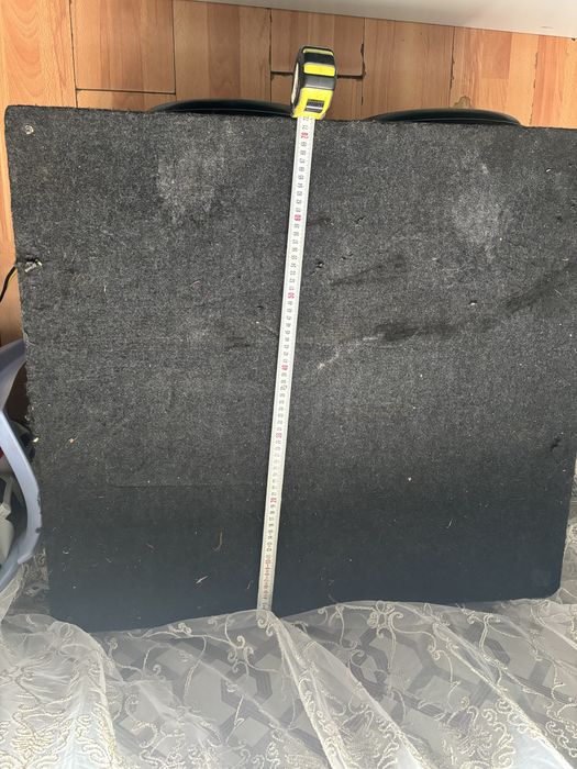 Продавам бас каса MTM Seria-3