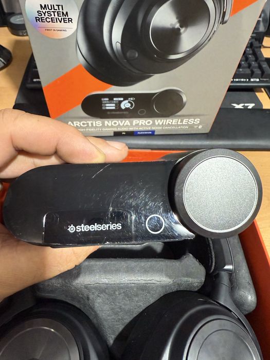 Casti SteelSeries Arctis Nova Pro Wireless