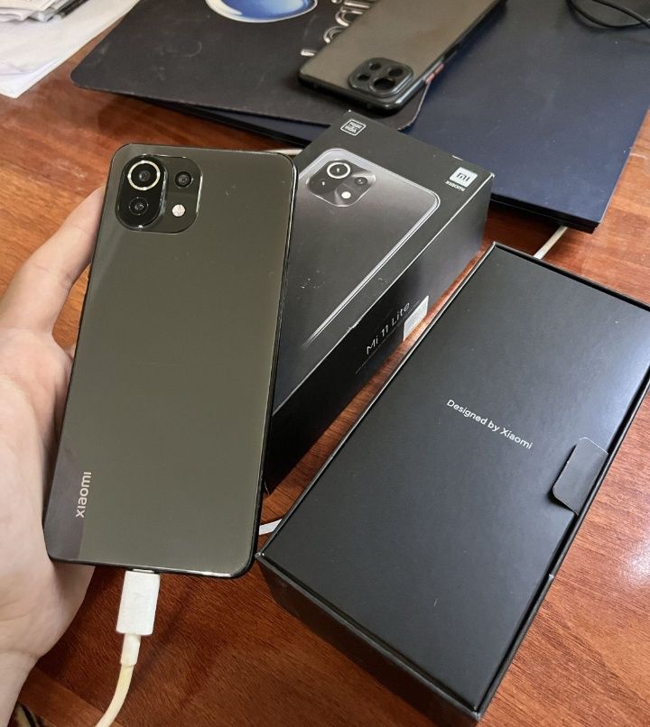 Xiaomi 11 Lite 128Gb srochno