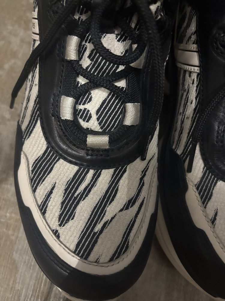 Michael kors кецове