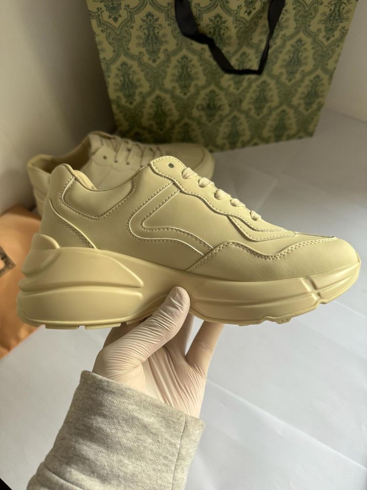 Adidasi Gucci Rhyton Sneaker With Mouth Print, marimi de fete