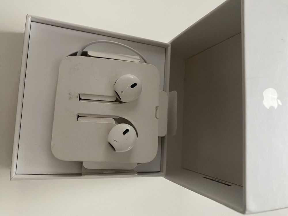 Оригинални Apple Earpods iPhone,iPad,iPod с 3,5 мм жак