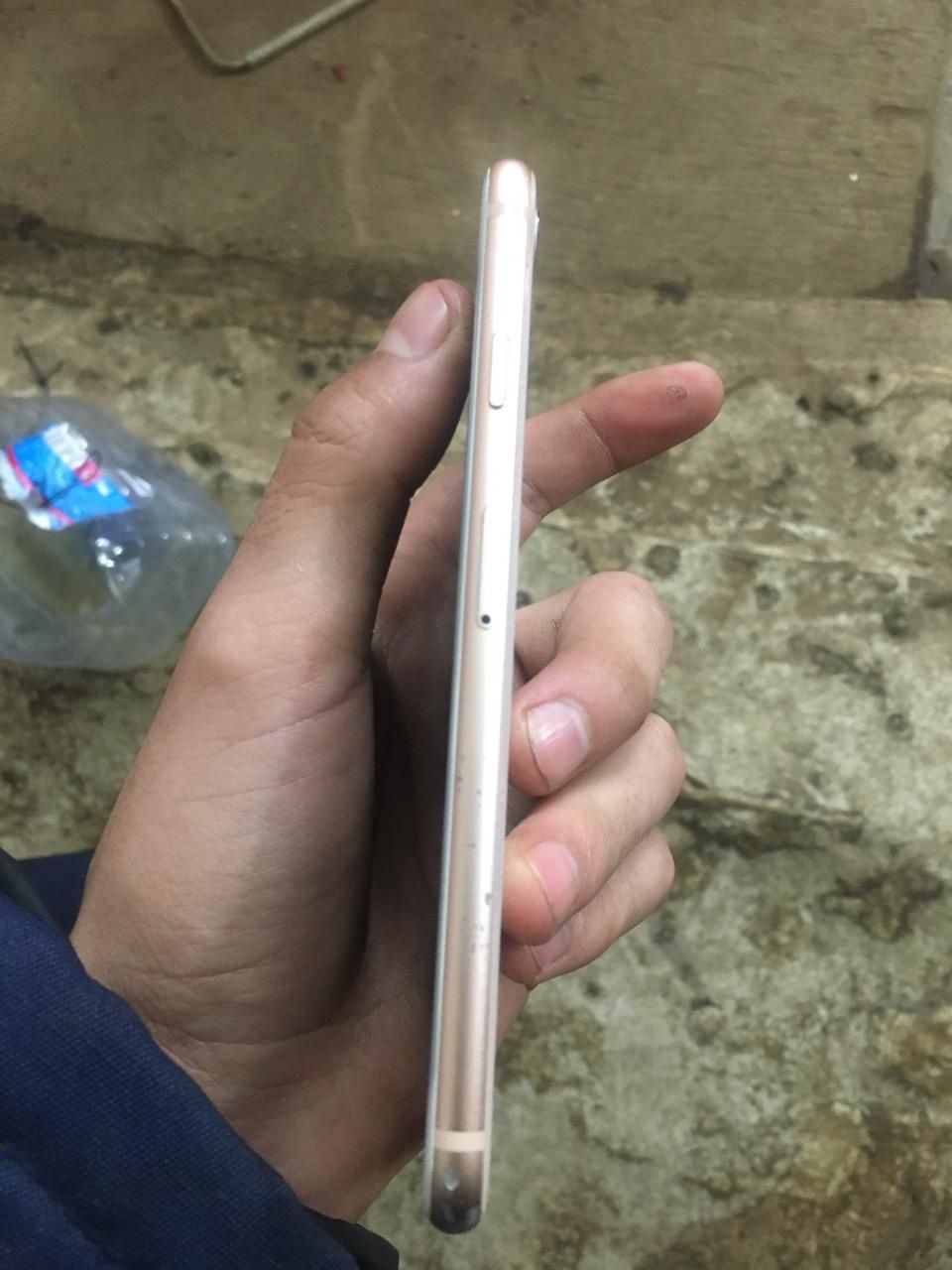 iphone 8         ,