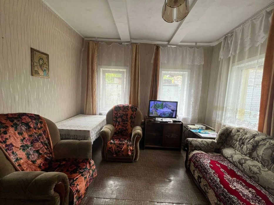 Продается 4-комнатный дом, р-н СКГУ