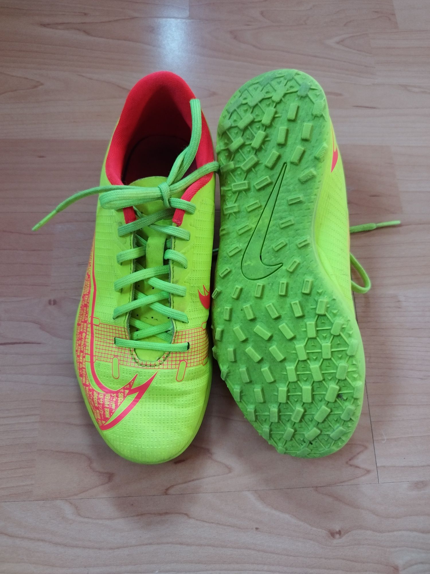 Детски футболни обувки (стоножки) – Nike Mercurial Vapor 14
