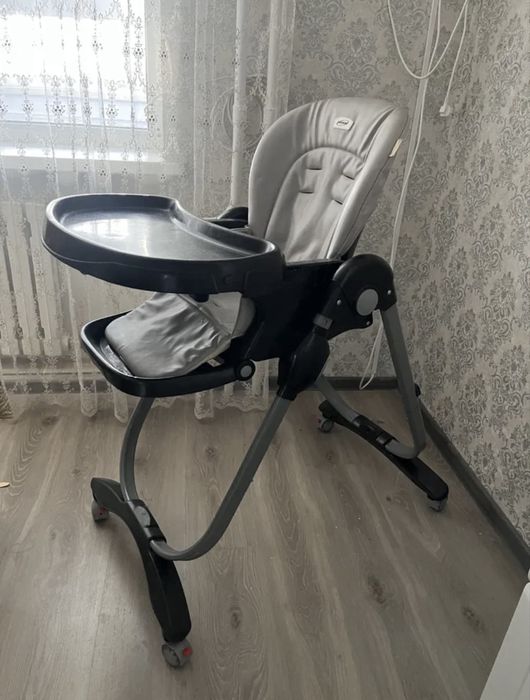 Детский стульчик для кормления