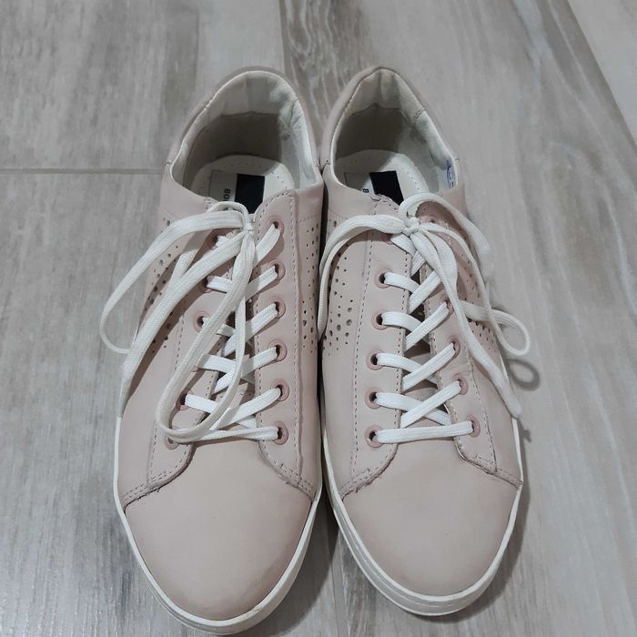 Adidasi dama piele nr 39