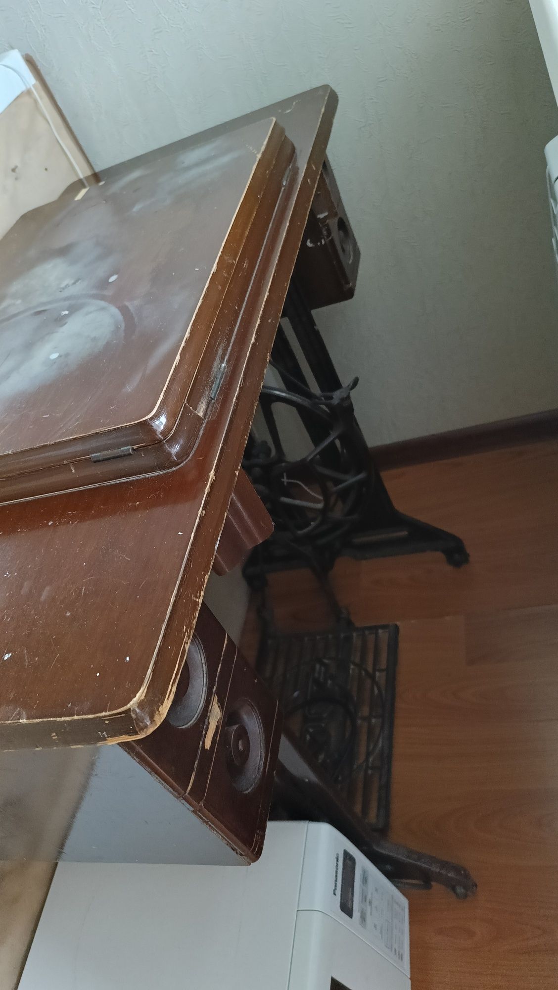 Продам швейную машинку