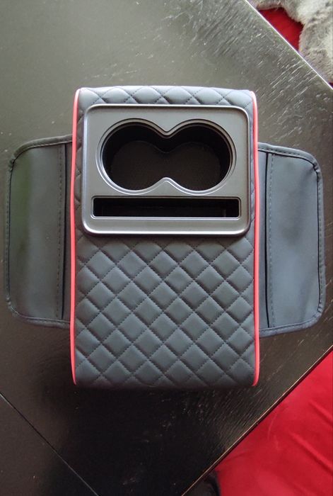 Подлакътник за автомобил.