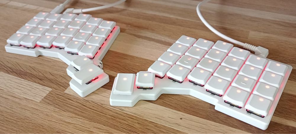 Tastatură ergonomică ZSA Voyager