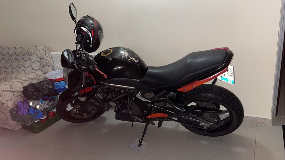 Kawasaki ER-6n 650 — 2009 — 35.380 km — 2.599€