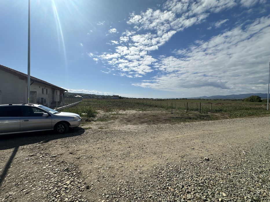 Teren intravilan 800m2