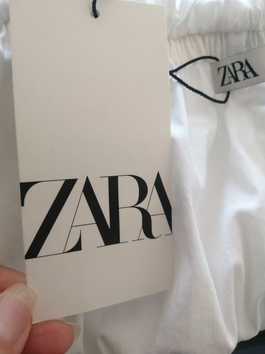 Bustiera alba bufanta ZARA cu eticheta nepurtata masura M top dama
