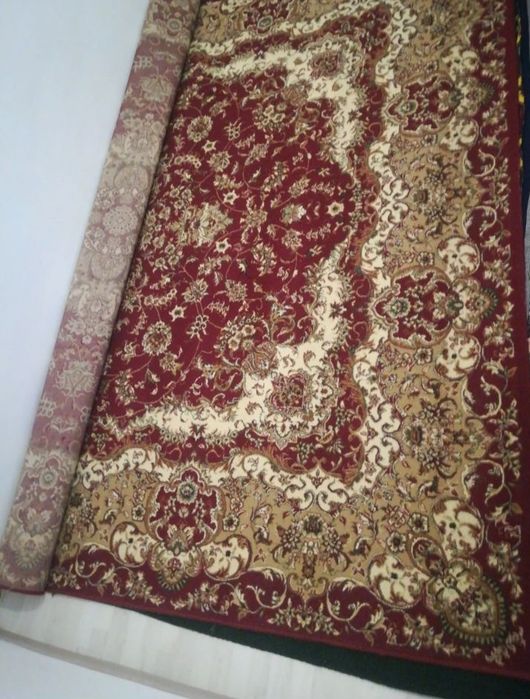 Gilam:eniga 3 metr bòyiga esa 4 metr