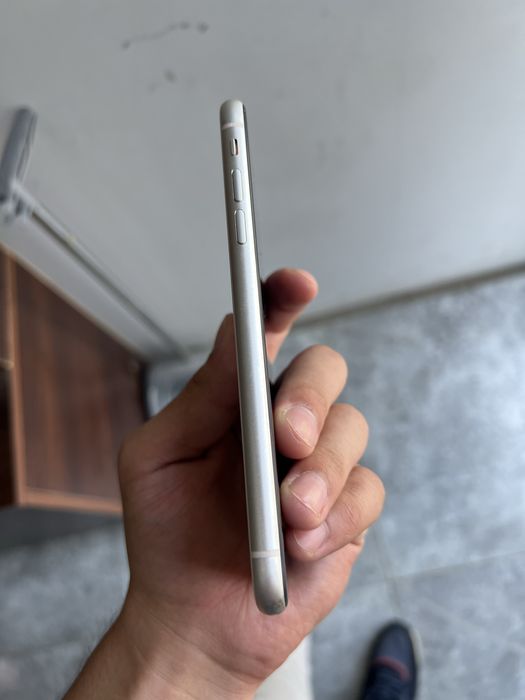 iPhone 11 с гарантией