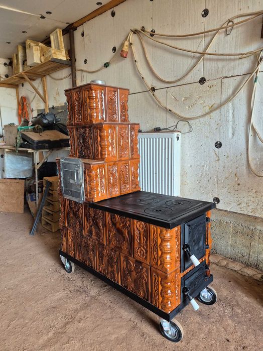 Vând sobe de teracotă pe cadru metalic