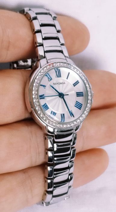 Ceas de dama Sekonda Classic Quartz, cadran argintiu, bratara din otel