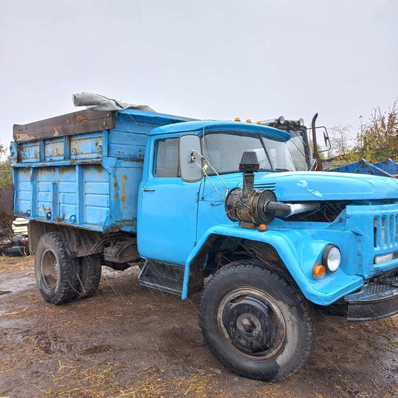 Доставлю песок,щебень,чёрнозём и тд