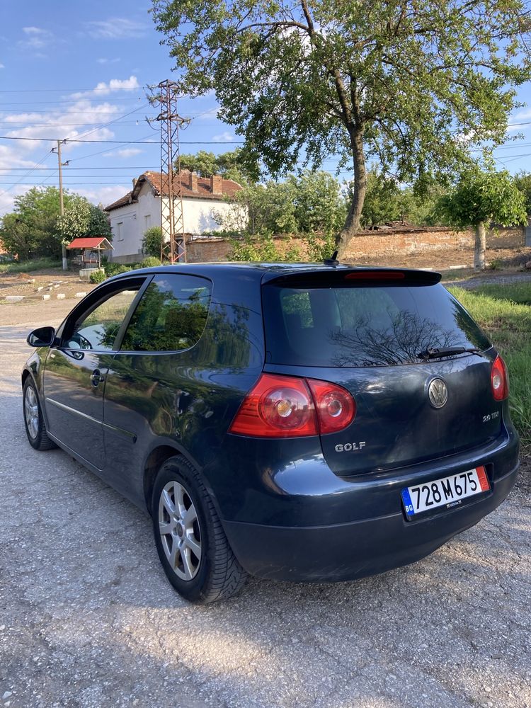 VW Golf 5 2.0tdi