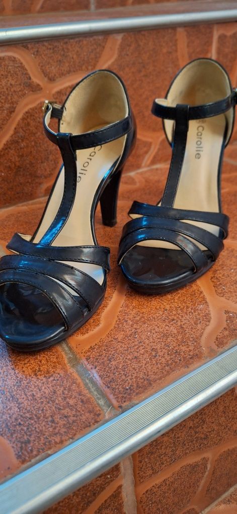 Vand sandale elegante